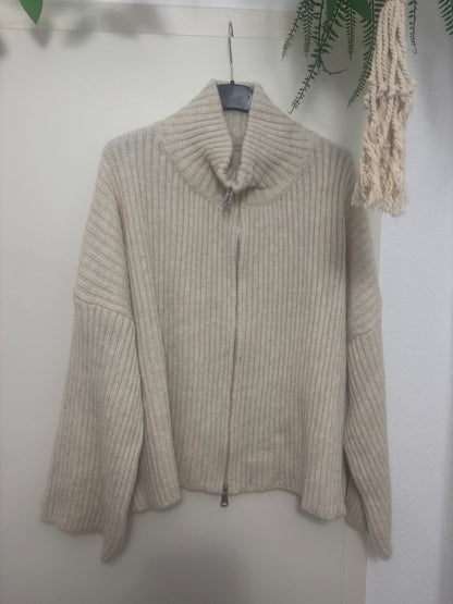 Strickjacke Stellla