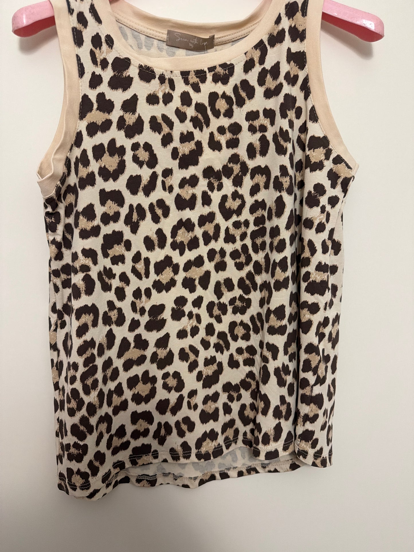 Leo top Hilde